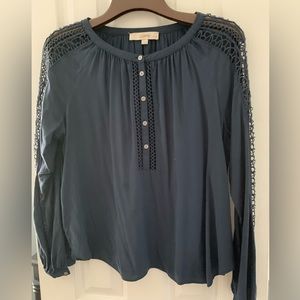 Blue more a muted navy cotton long sleeve light weight